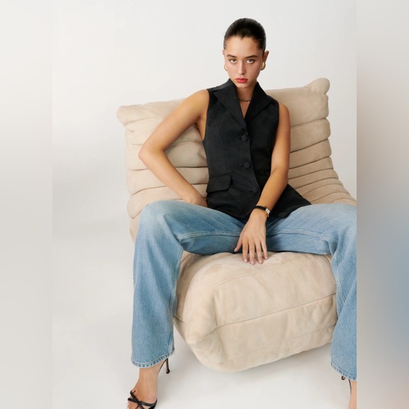 Reformation Billie Vest - Picture 3 of 7